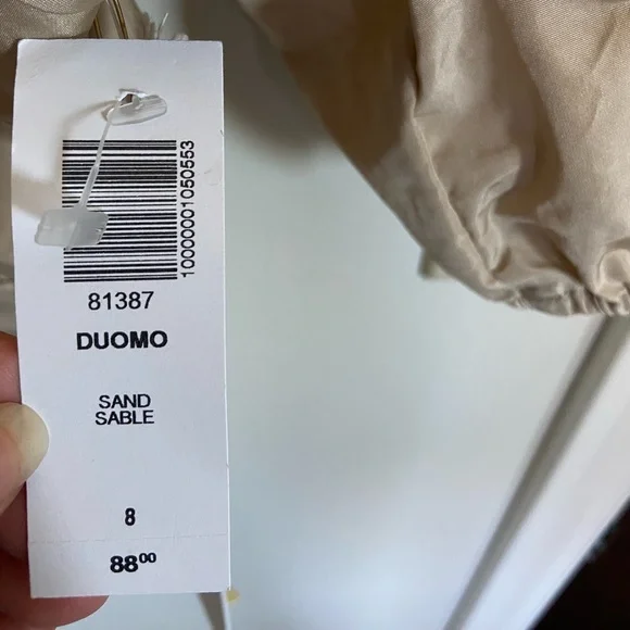 Brand New ARITZIA Crop Top - Picture 4 of 4